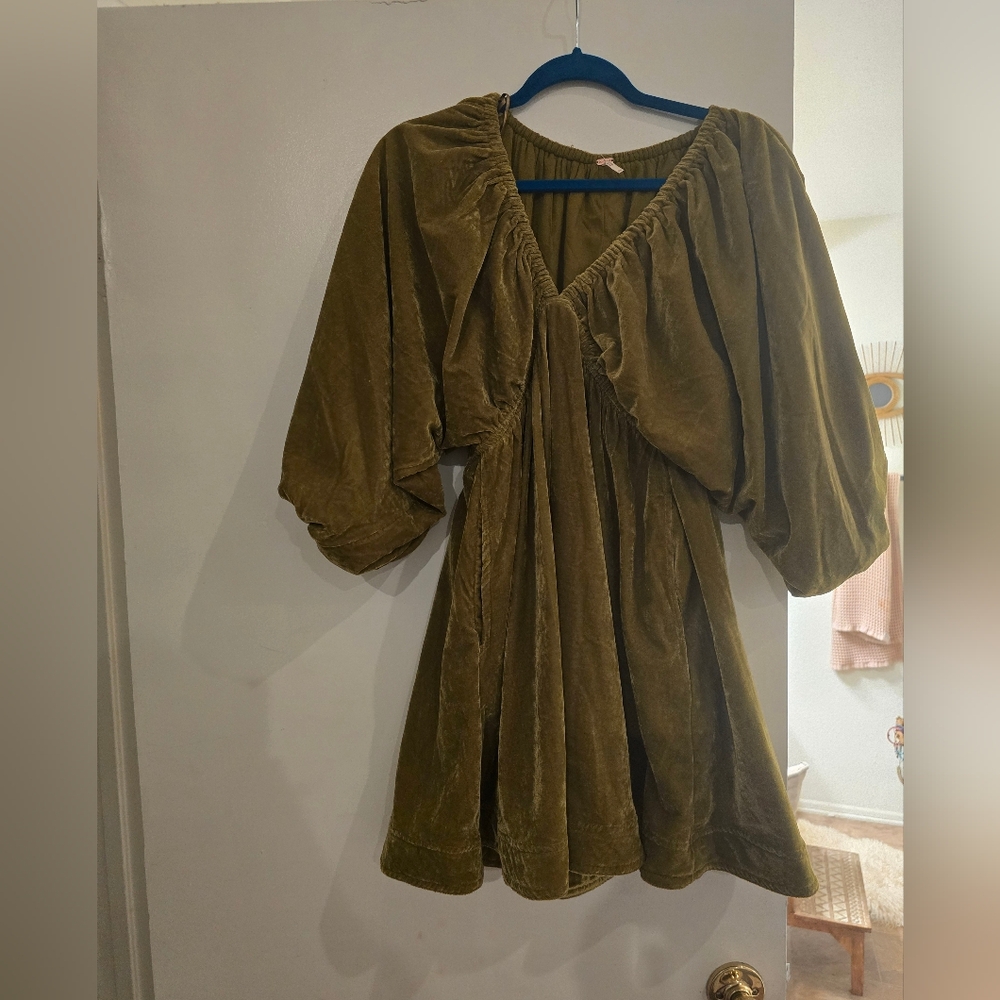 Olive Green Puff Sleeve Dress